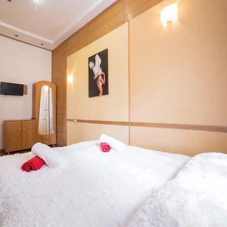 Rk Central Avenue Apartment Lviv Dış mekan fotoğraf